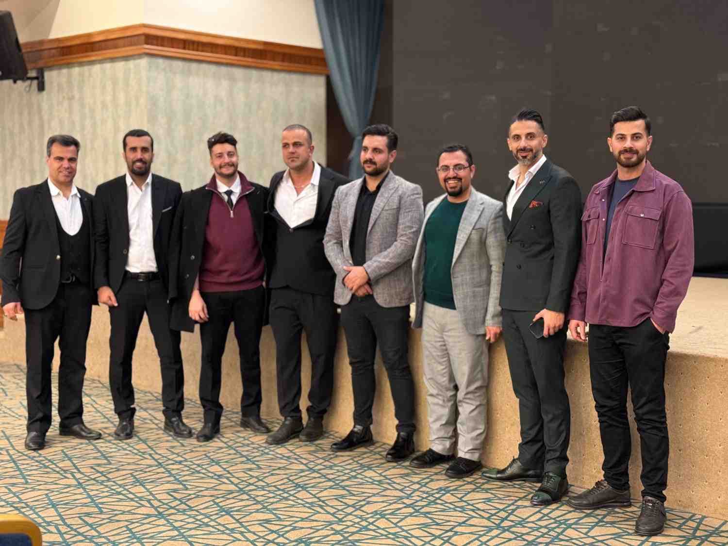 دیپلمات