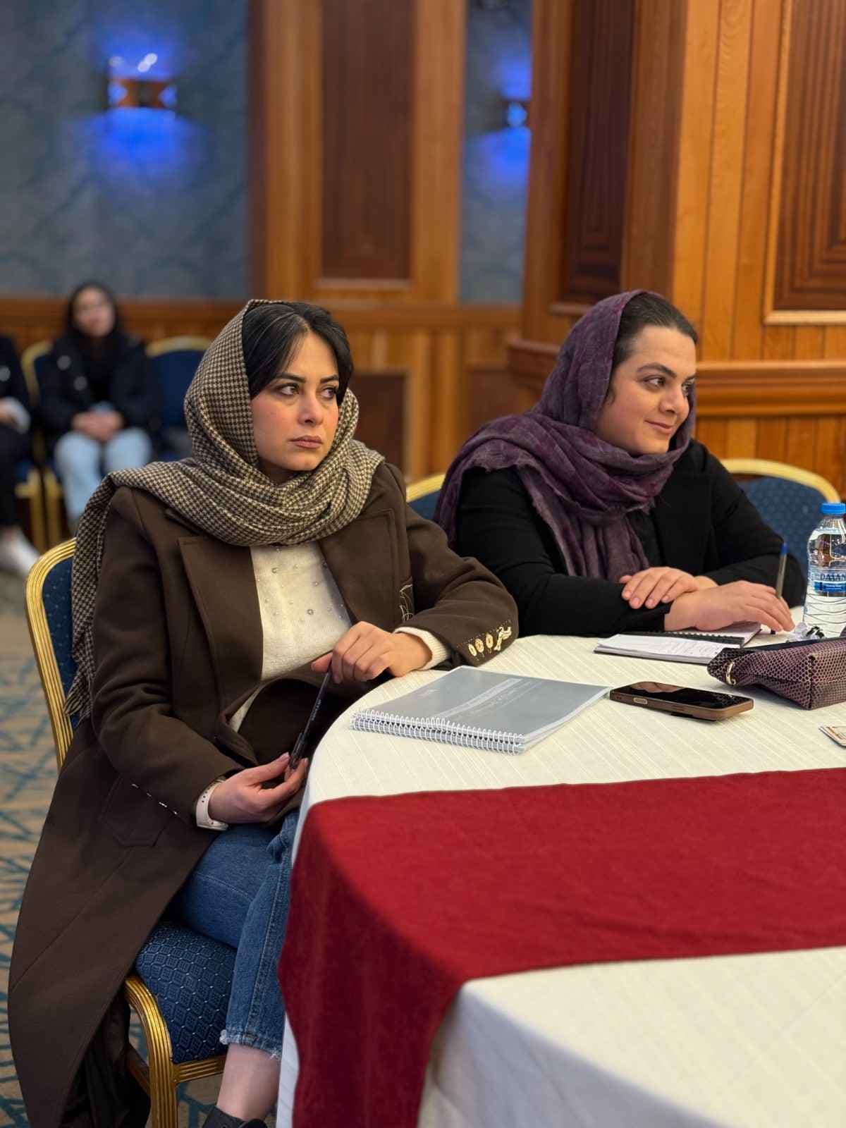 دیپلمات
