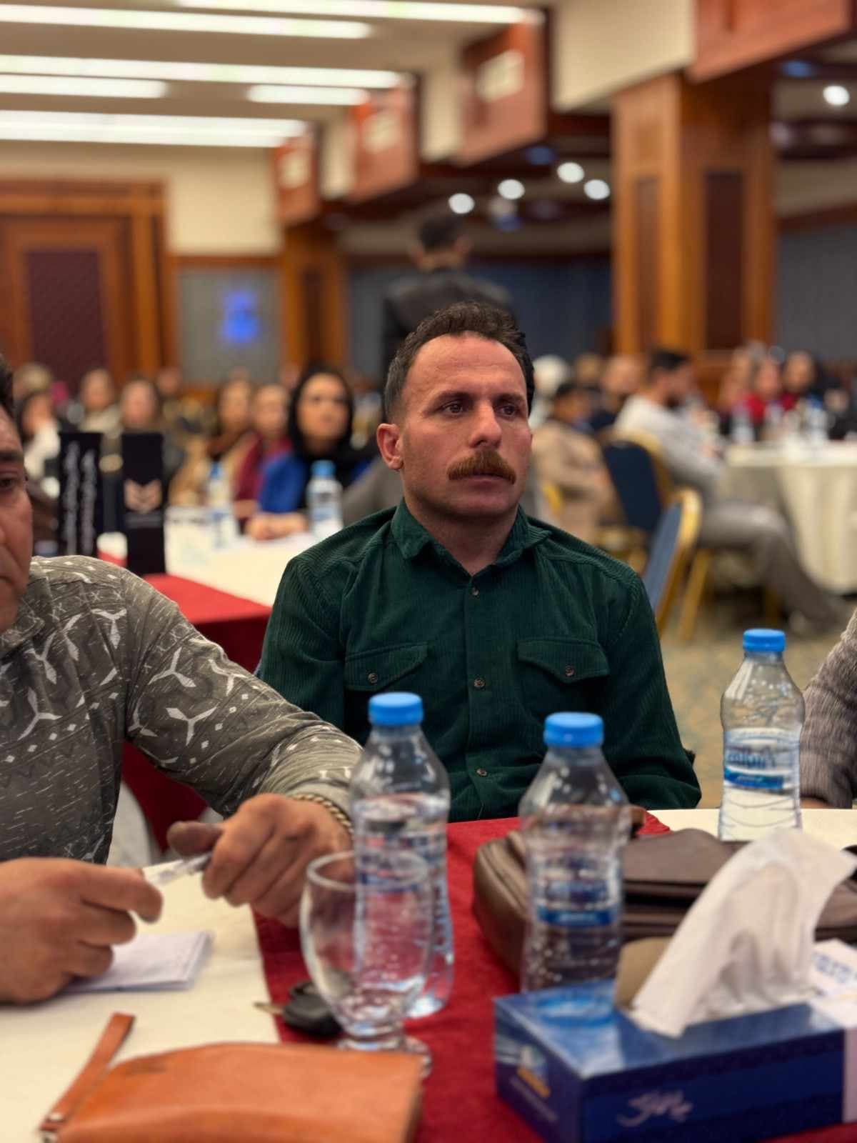دیپلمات