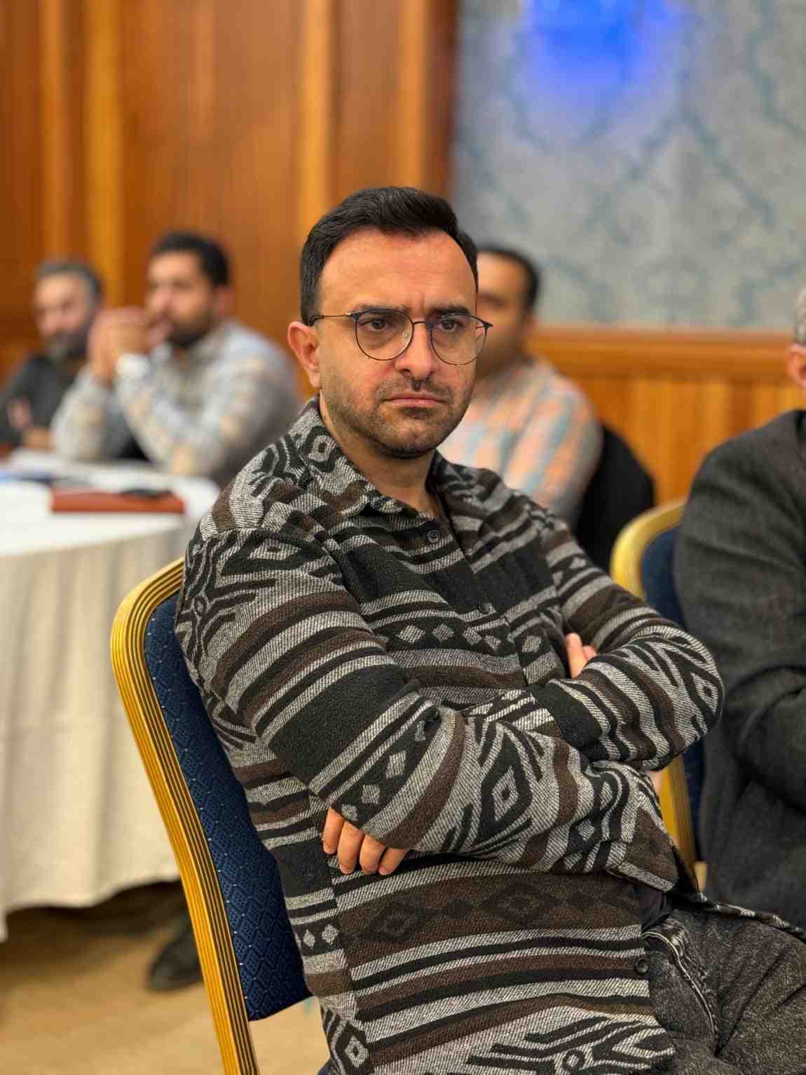 دیپلمات