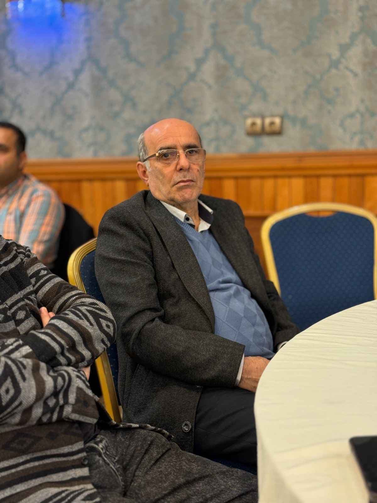دیپلمات