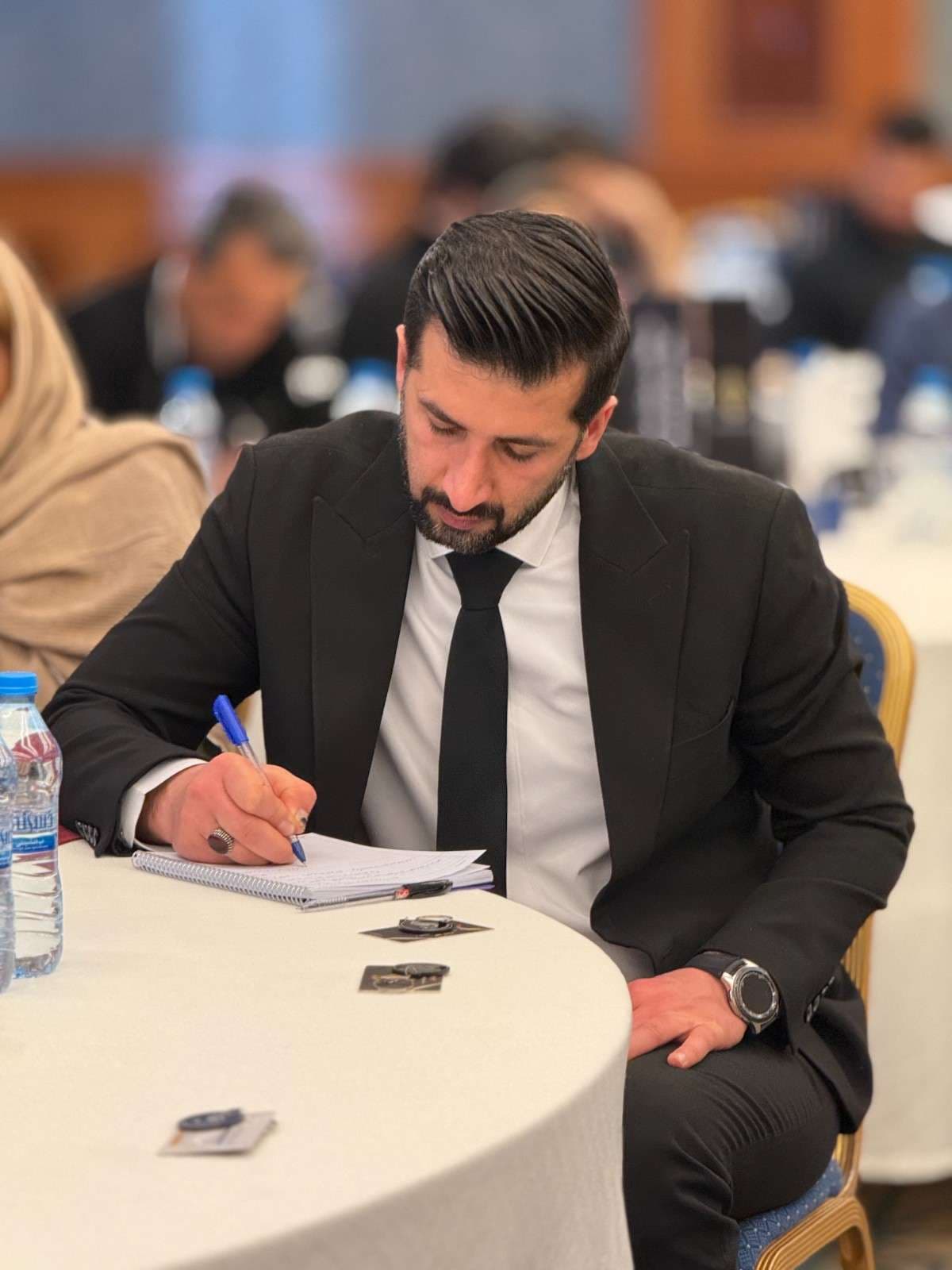 دیپلمات