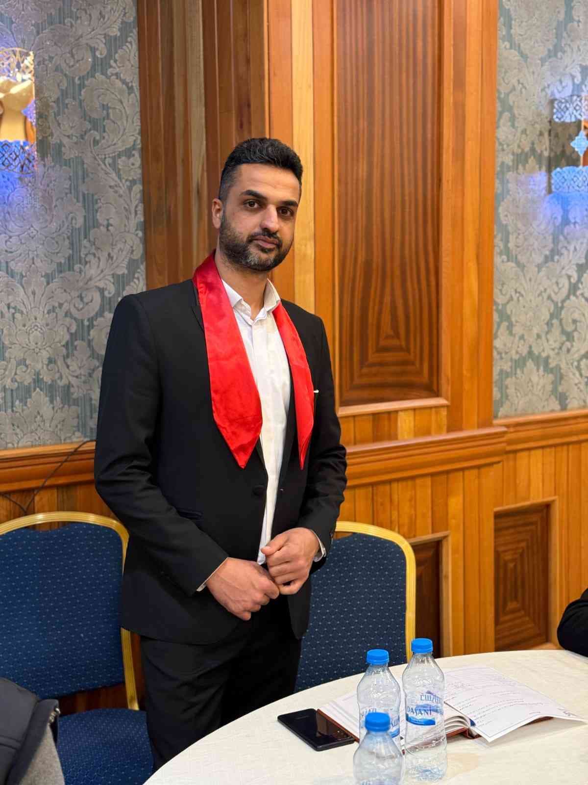 دیپلمات