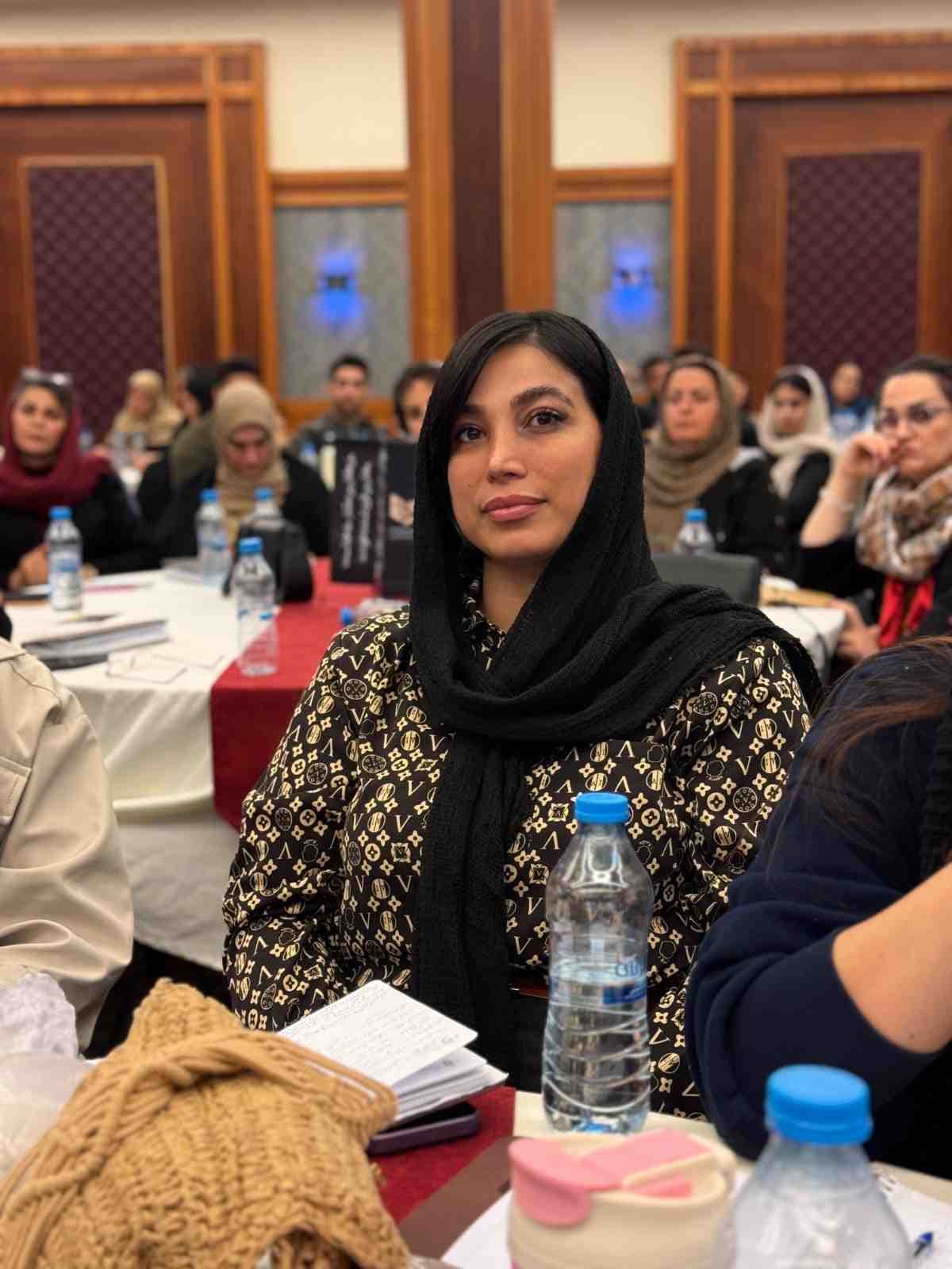 دیپلمات