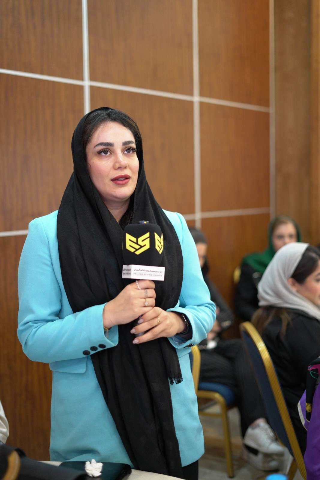 دیپلمات