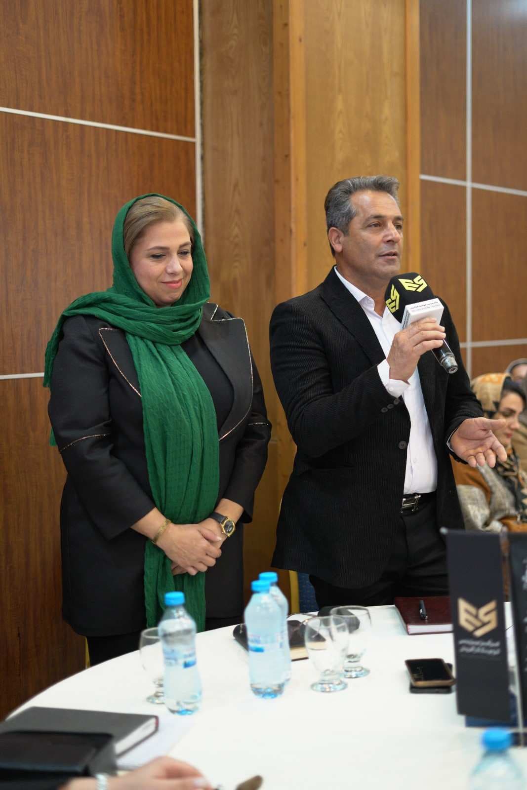 دیپلمات