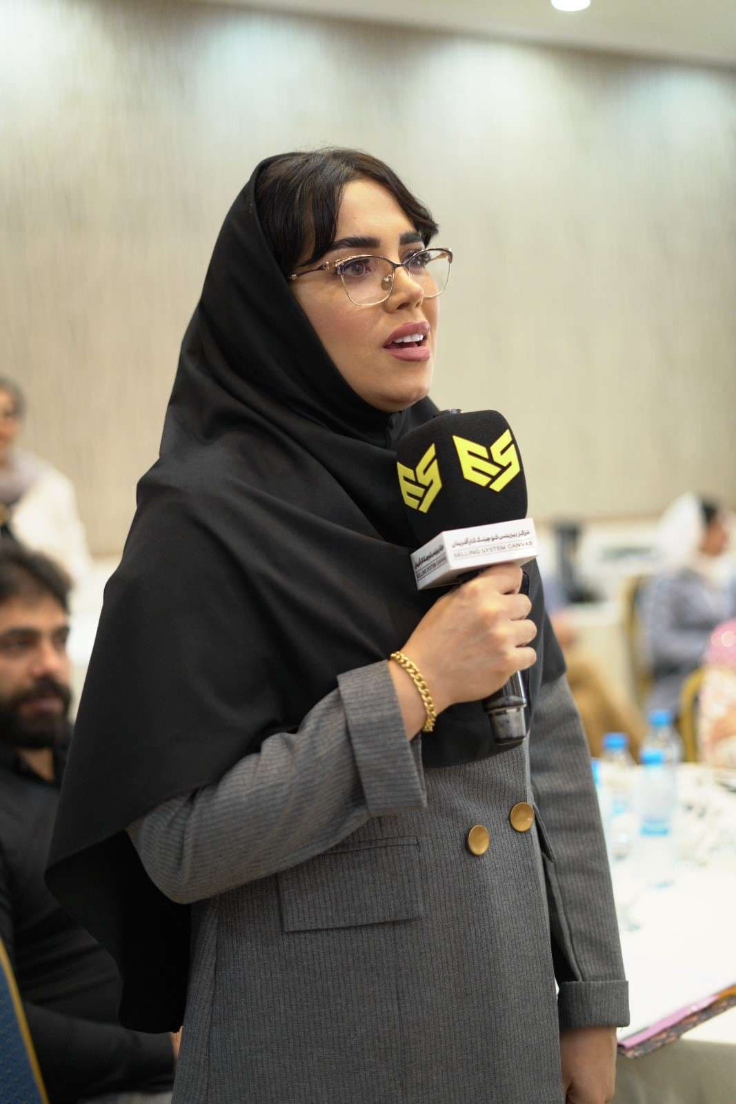 دیپلمات