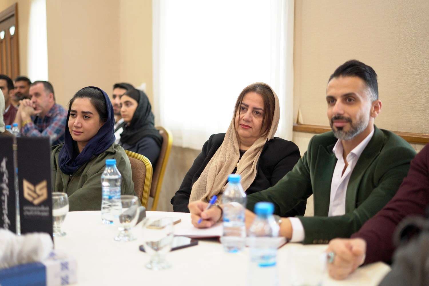 دیپلمات