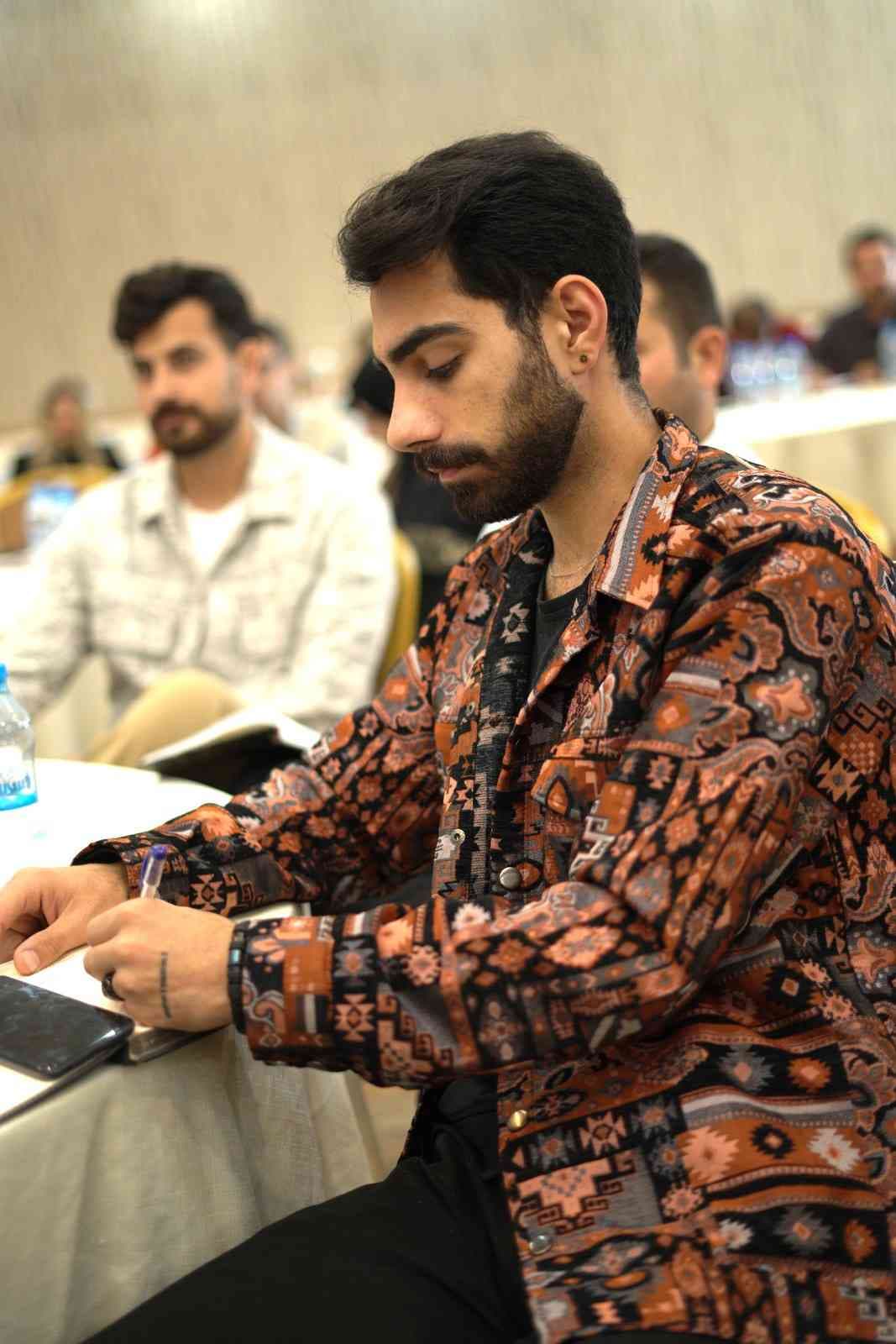 دیپلمات