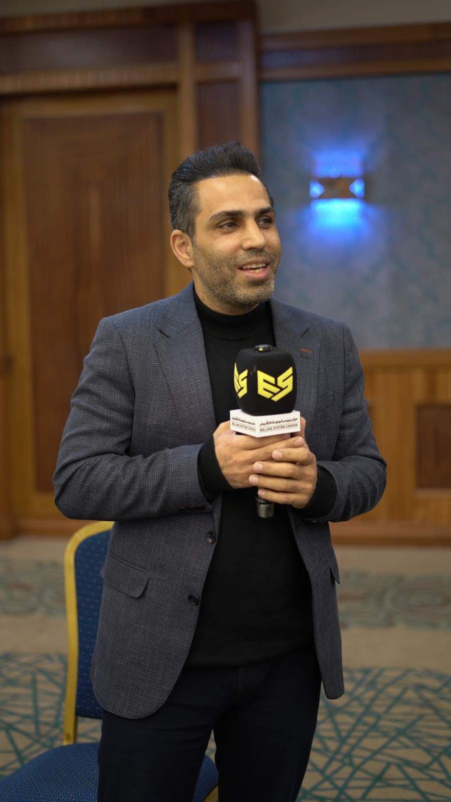 دیپلمات