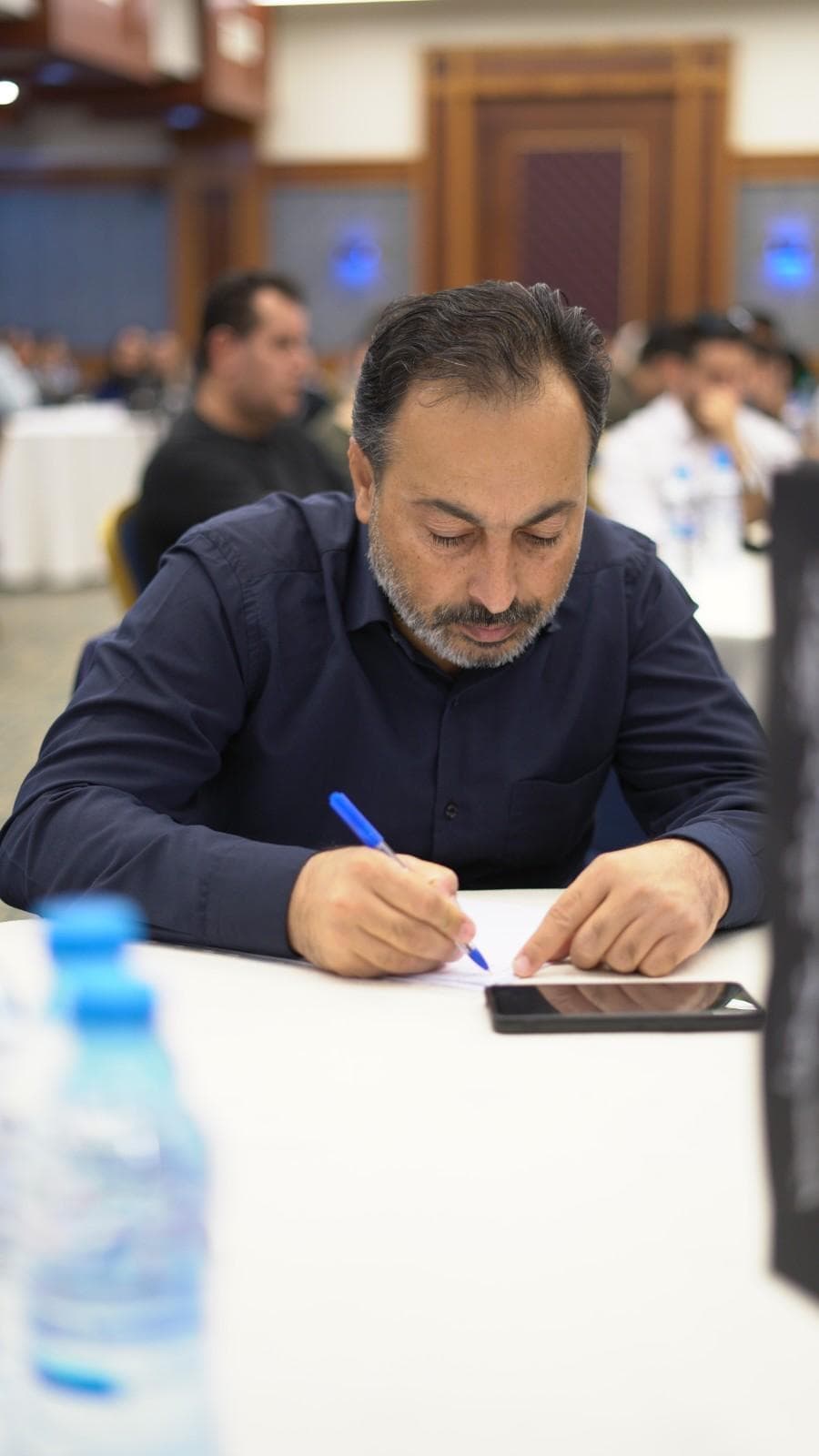 دیپلمات