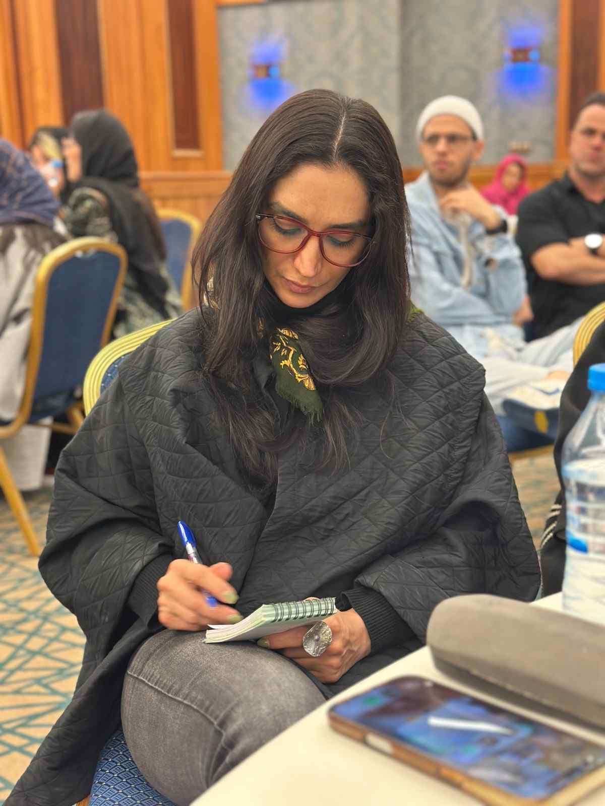 دیپلمات