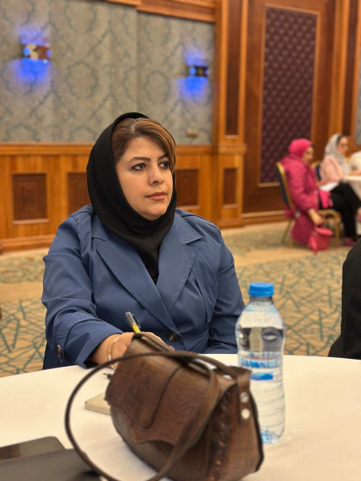 دیپلمات