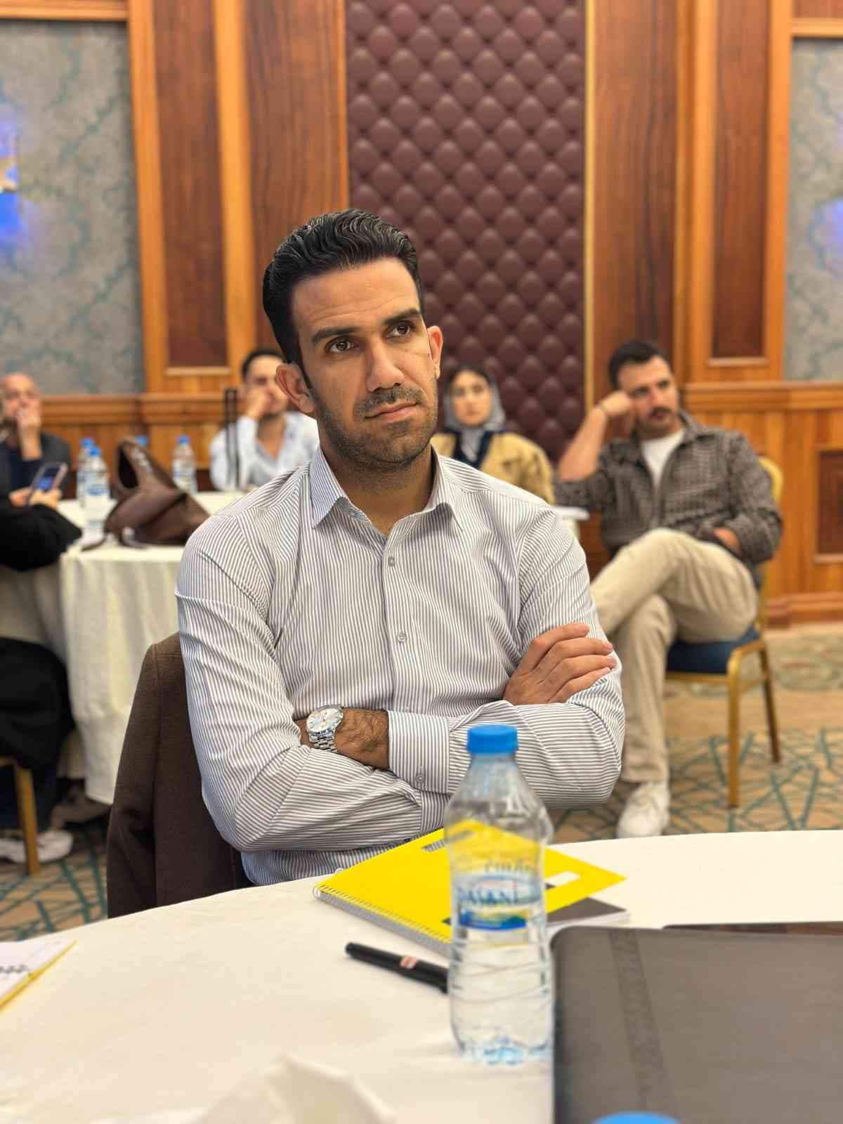 دیپلمات