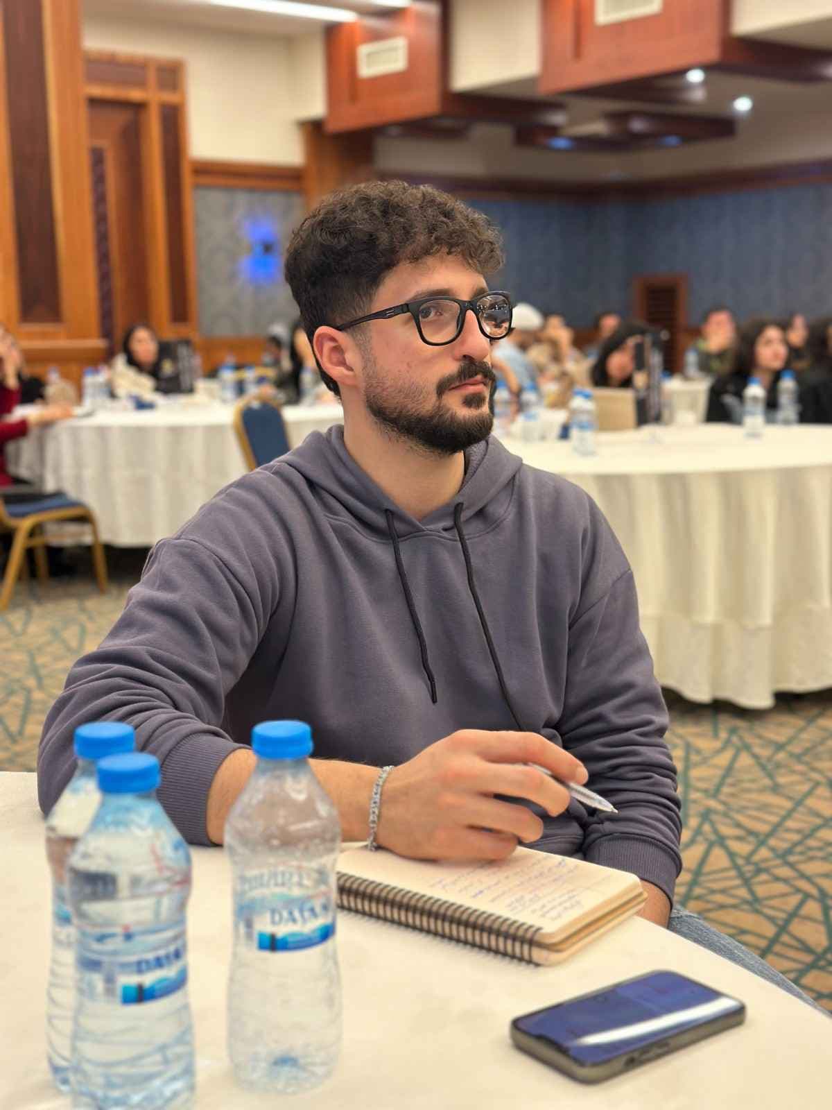 دیپلمات