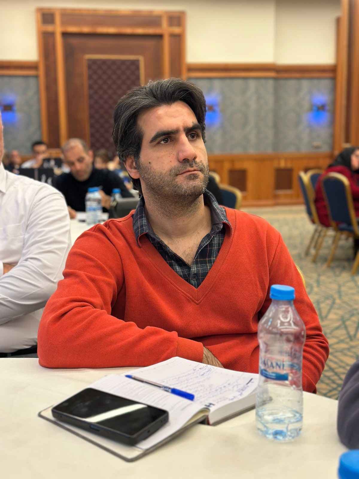 دیپلمات