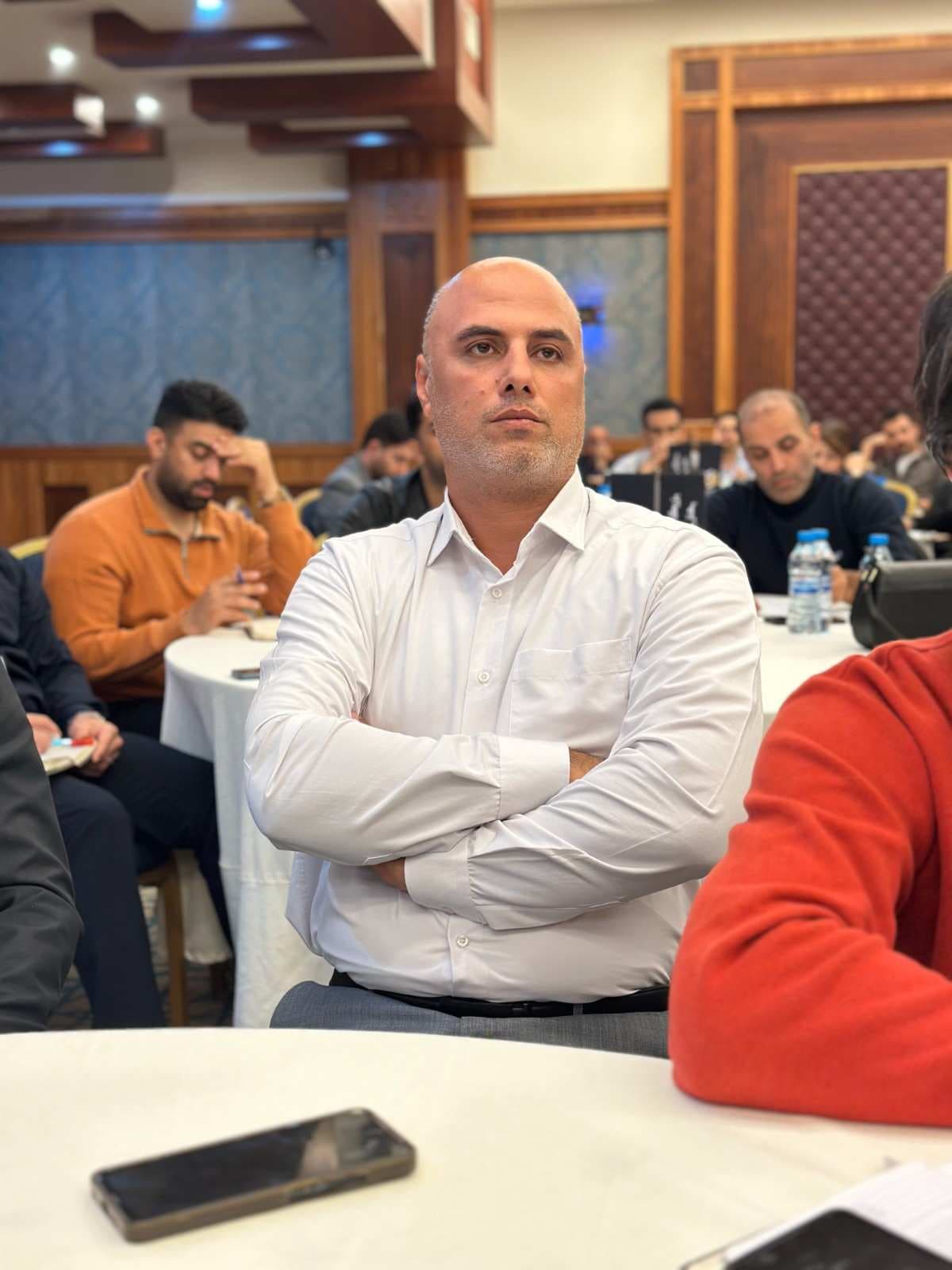 دیپلمات