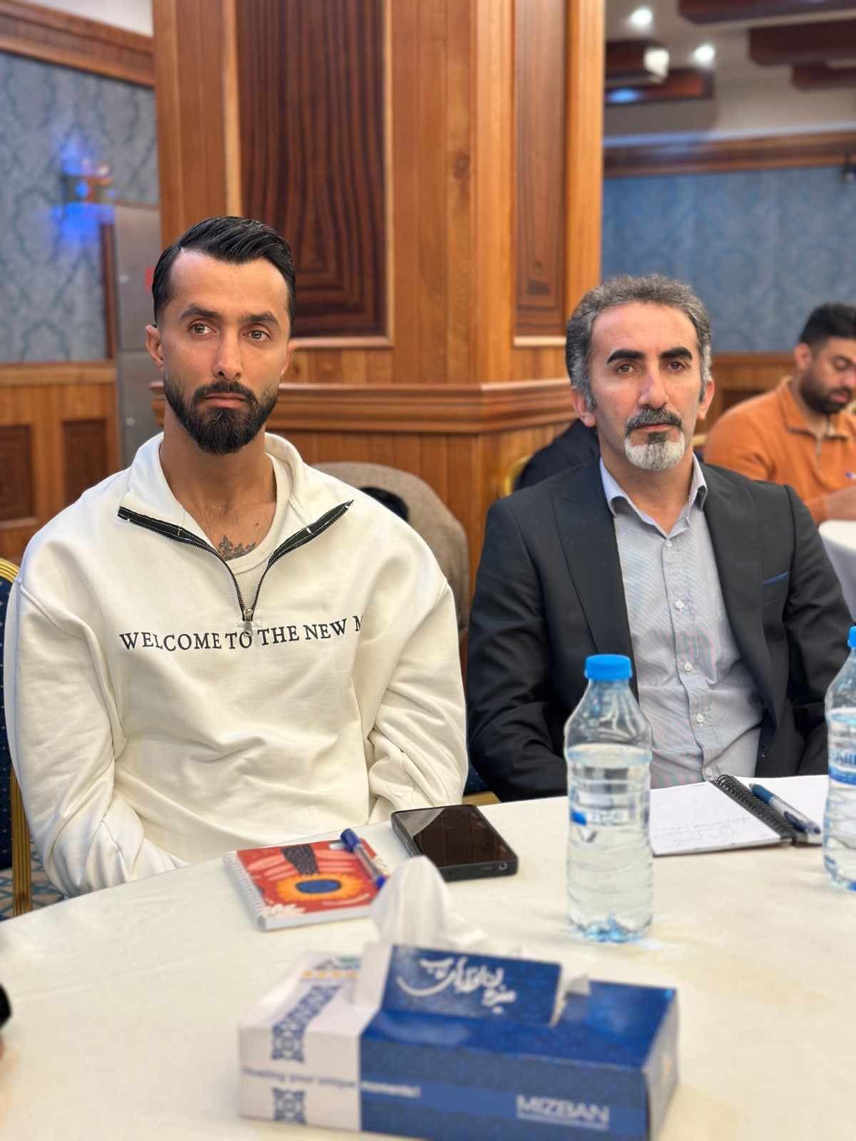 دیپلمات