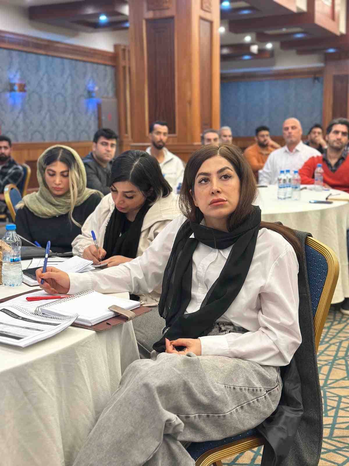 دیپلمات