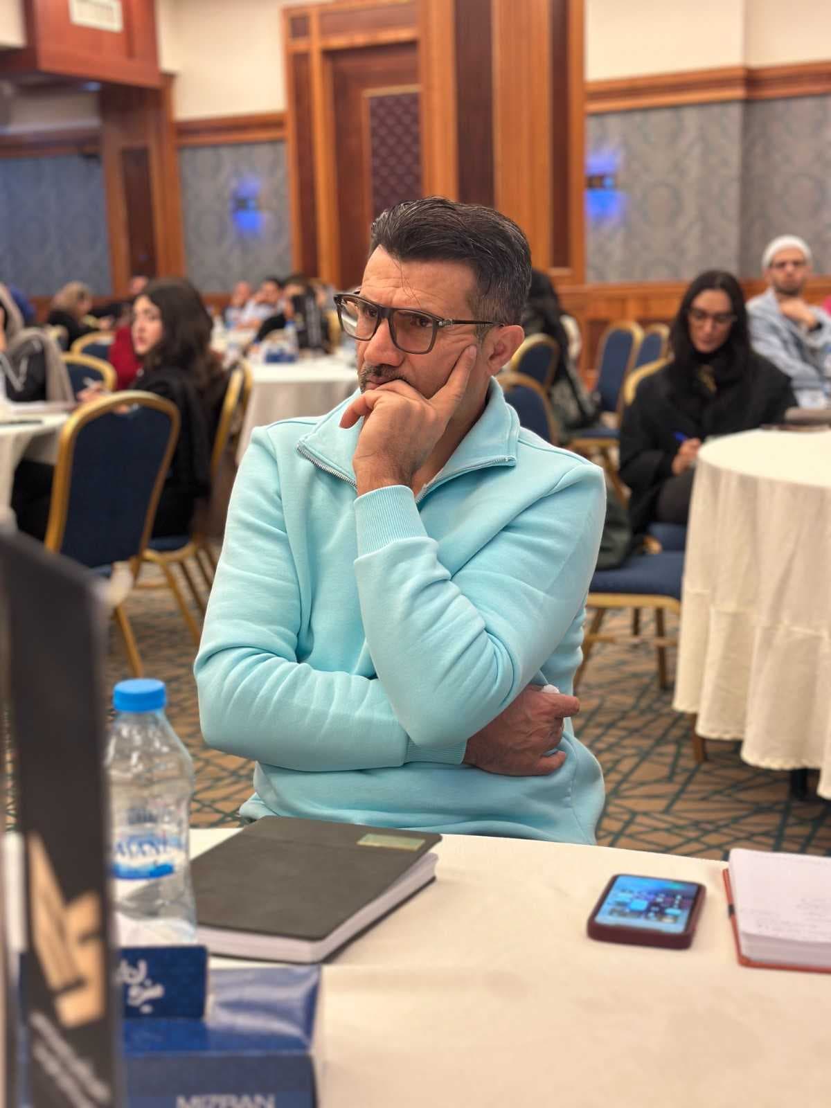 دیپلمات