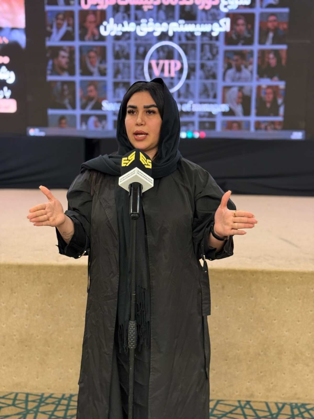 دیپلمات