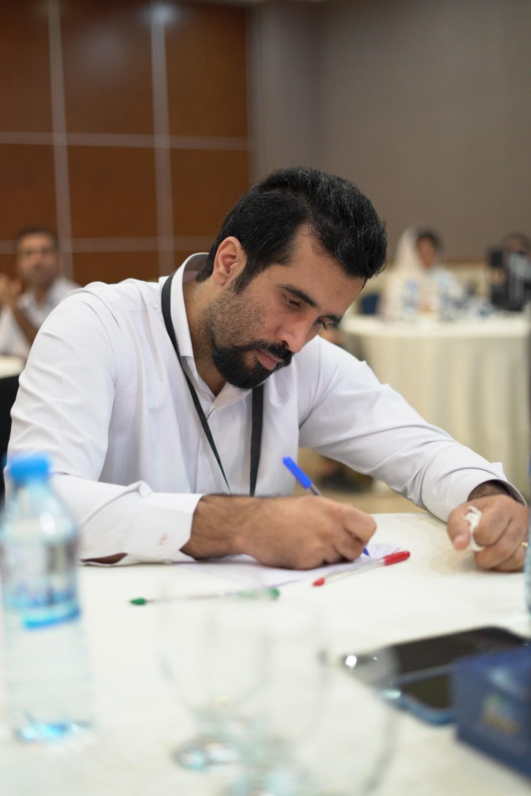 دیپلمات
