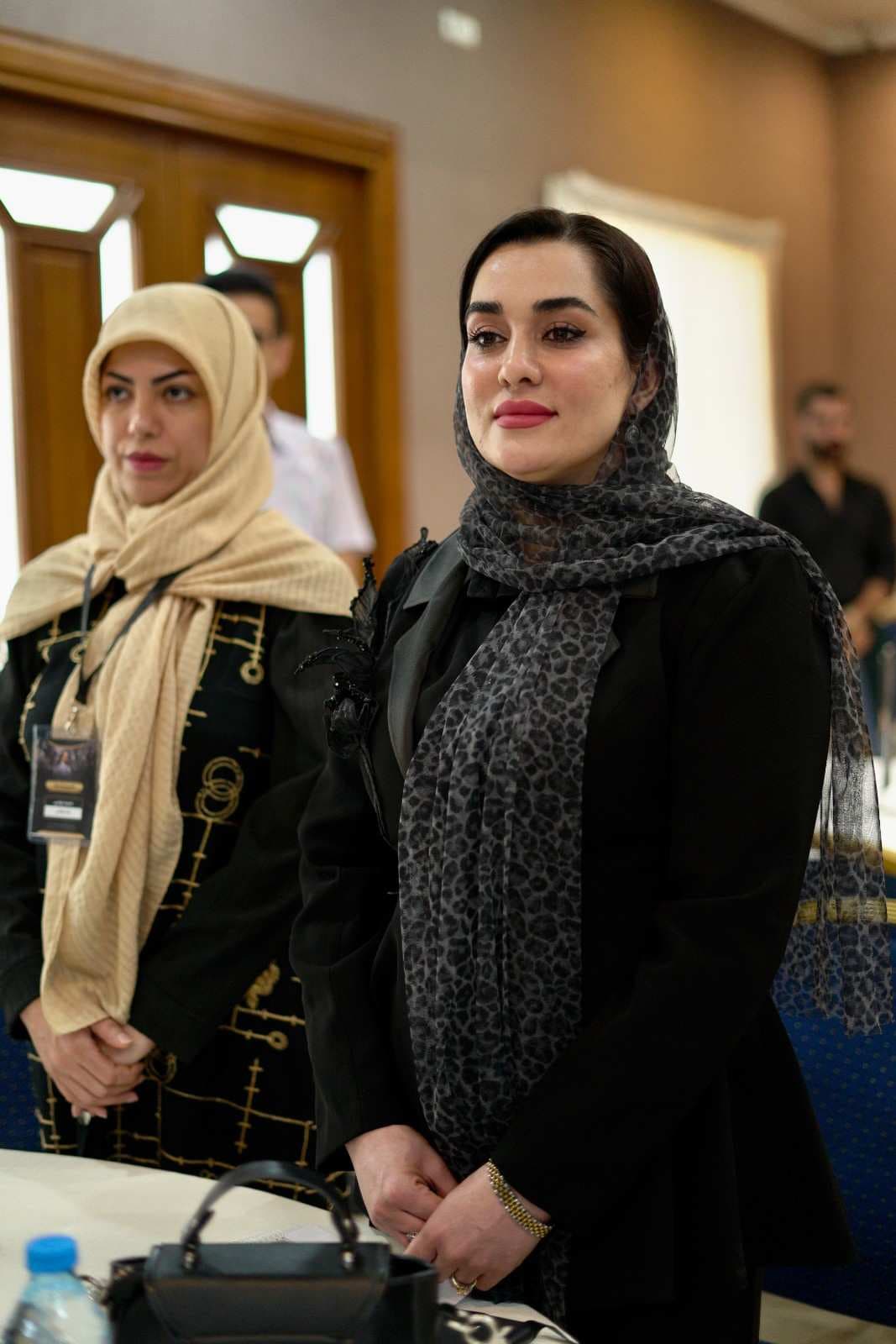 دیپلمات