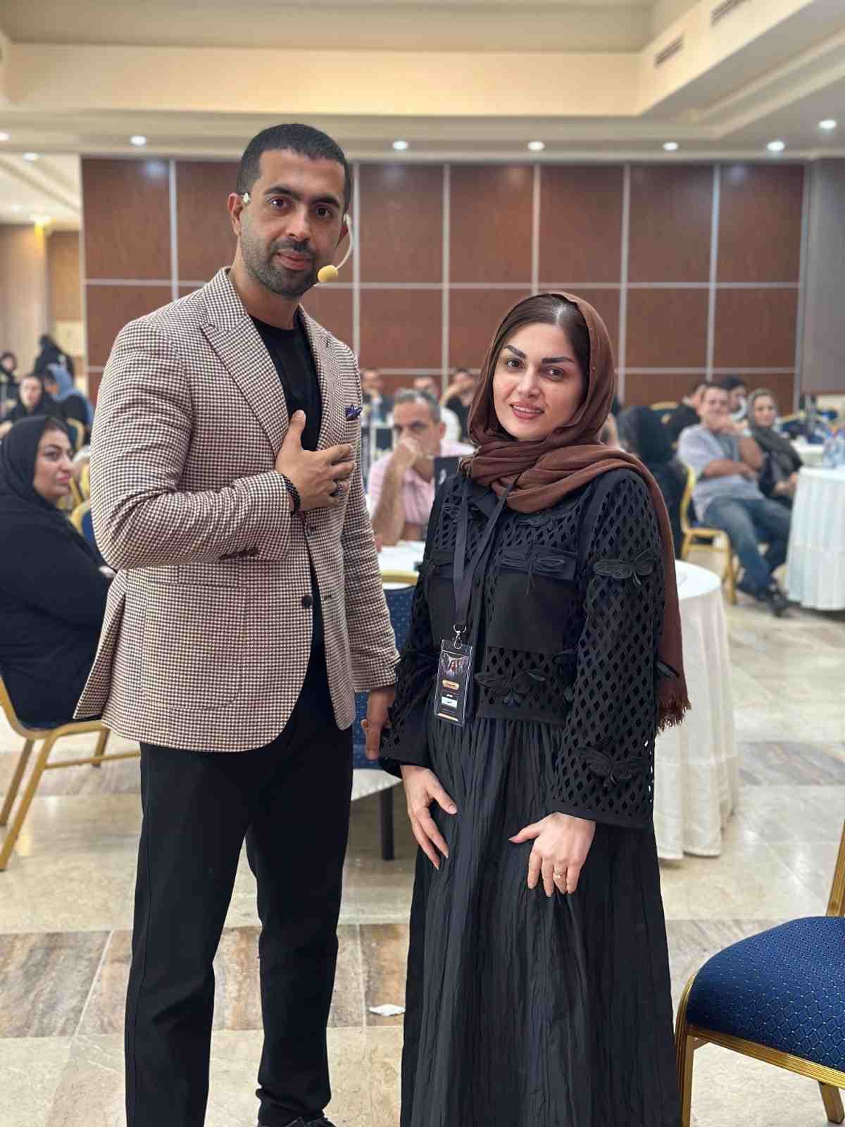 دیپلمات