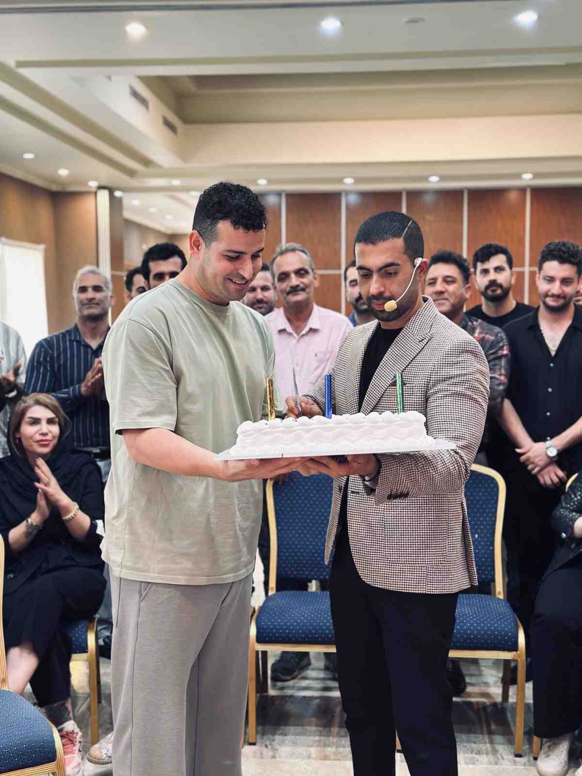 دیپلمات