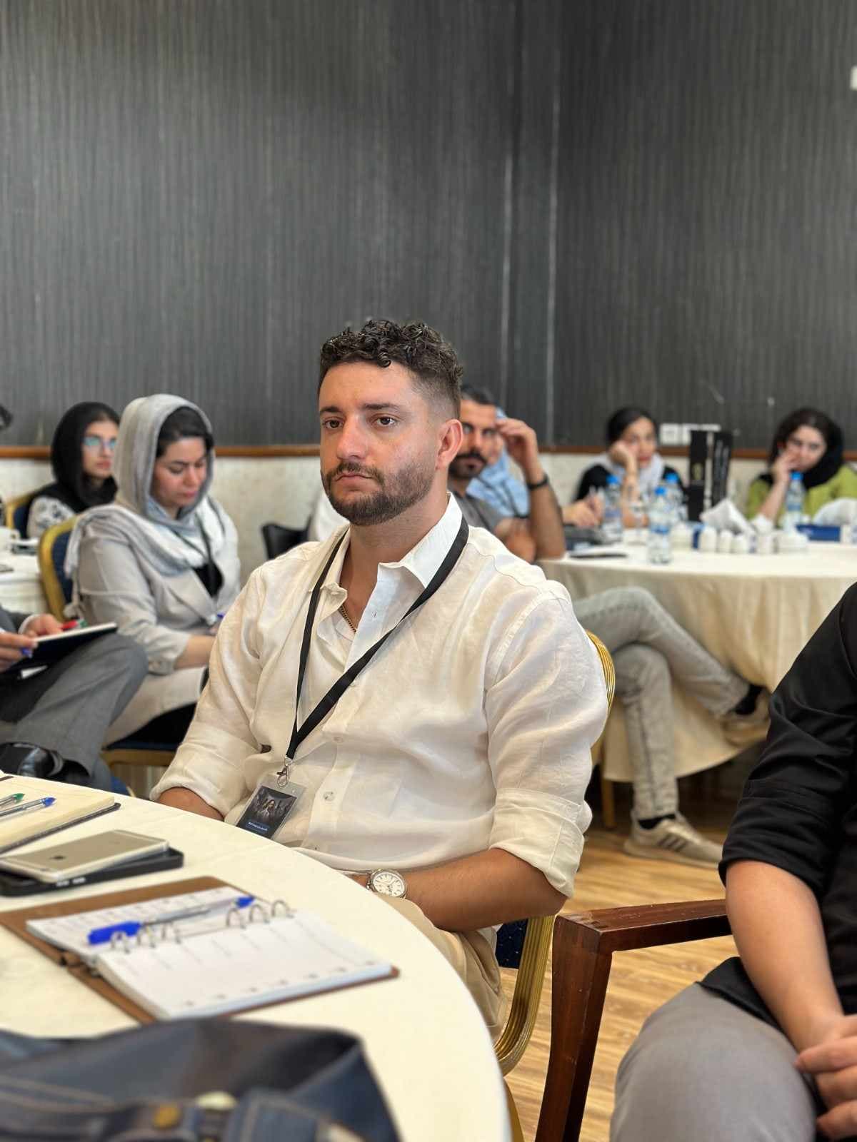 دیپلمات